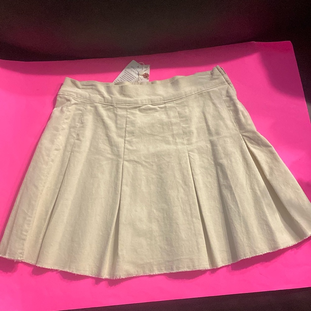 High Rise Corduroy Pleated Juniors Mini Skirt with Frayed Hem, Size M, Ivory NWT